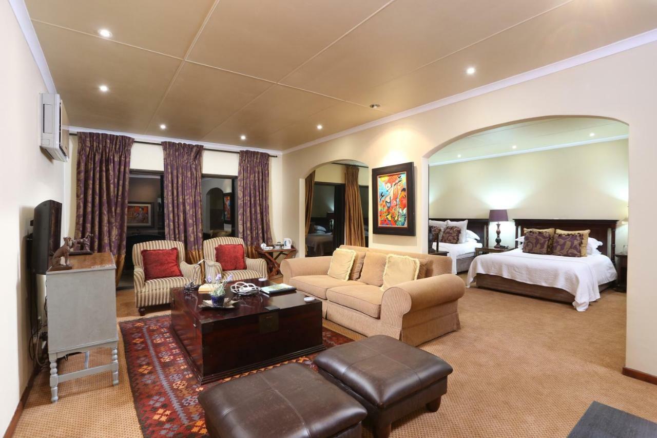 Shangri-La Manor Hoekwil Bagian luar foto