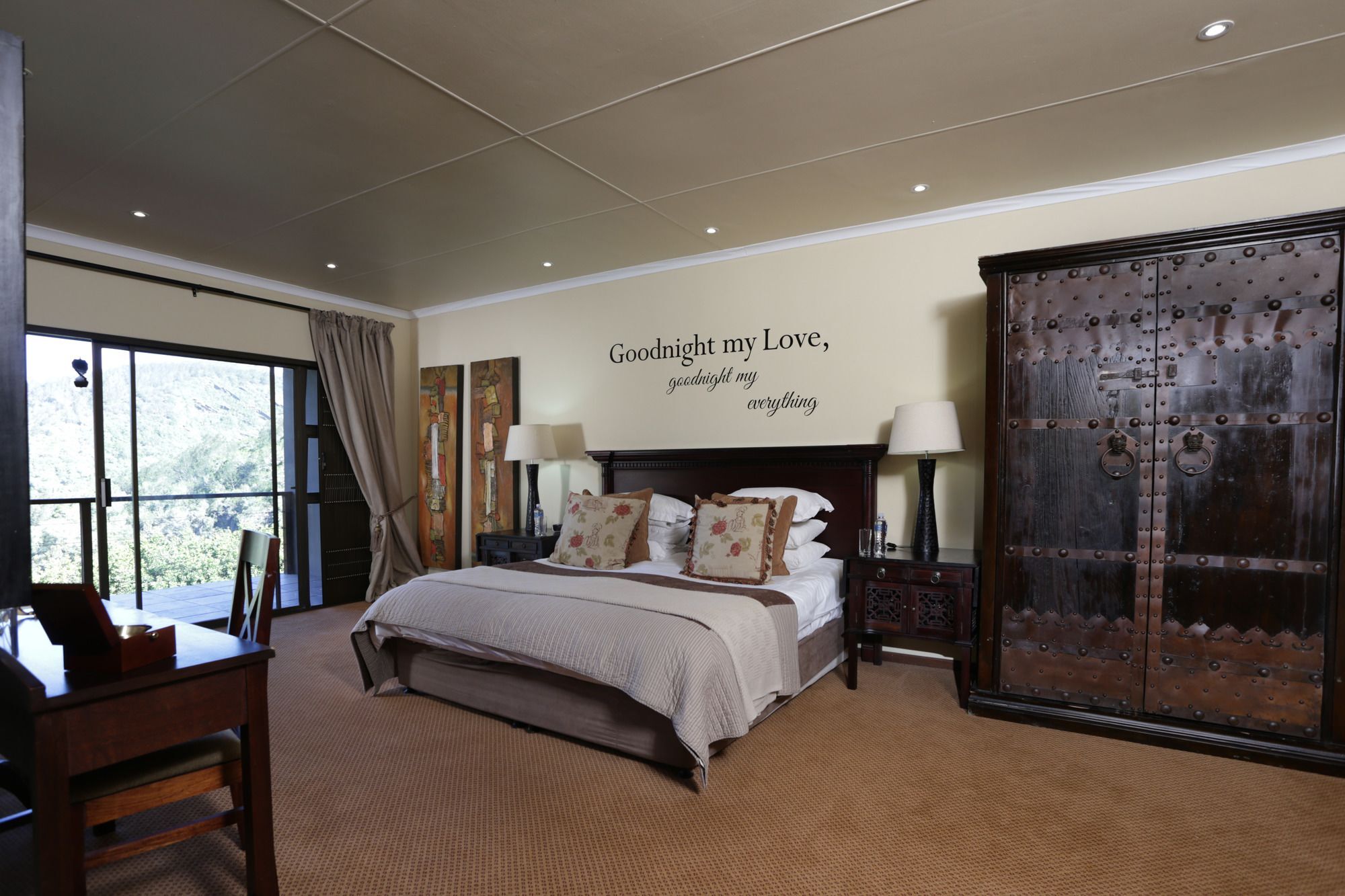 Shangri-La Manor Hoekwil Bagian luar foto