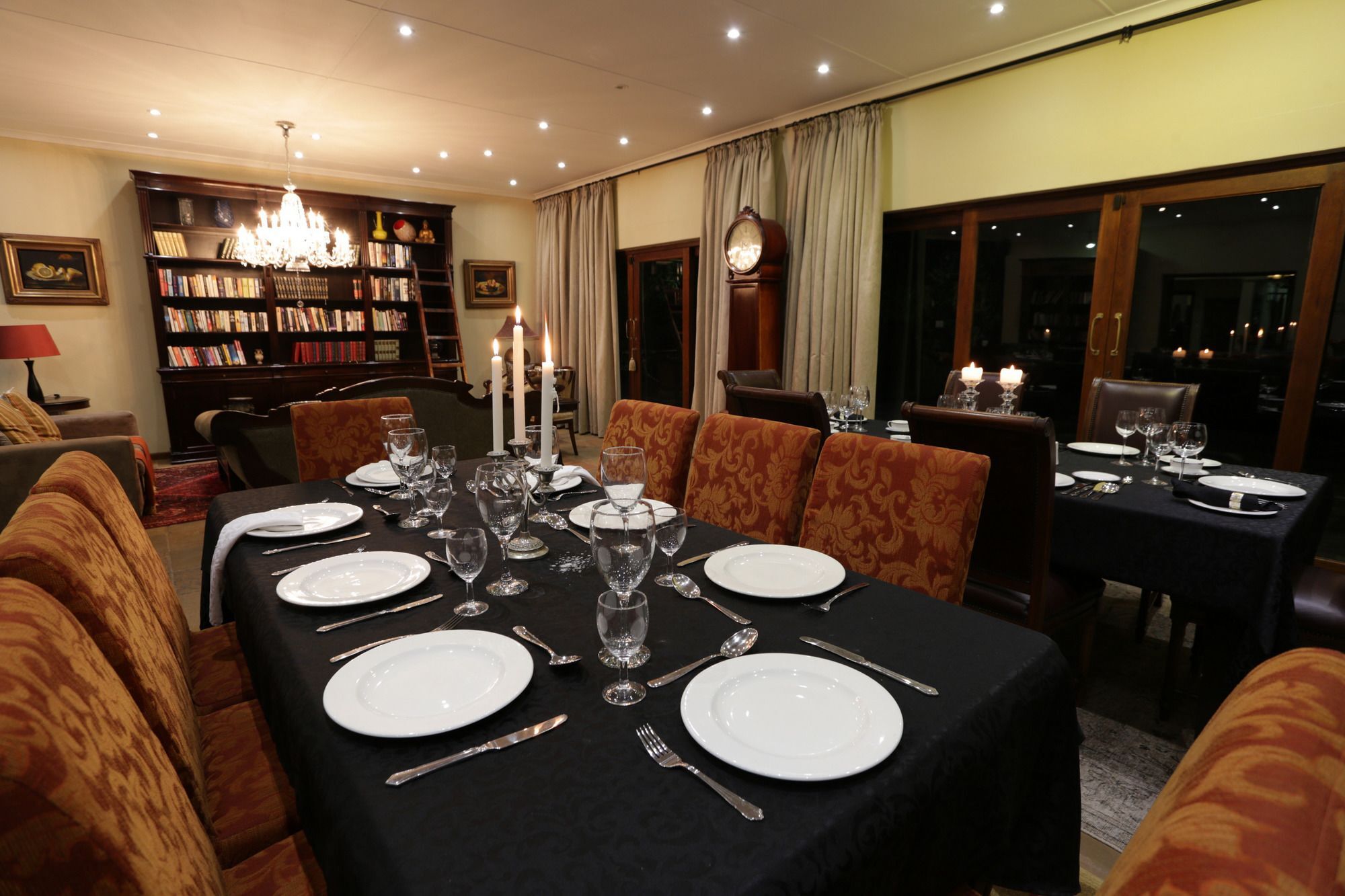 Shangri-La Manor Hoekwil Bagian luar foto