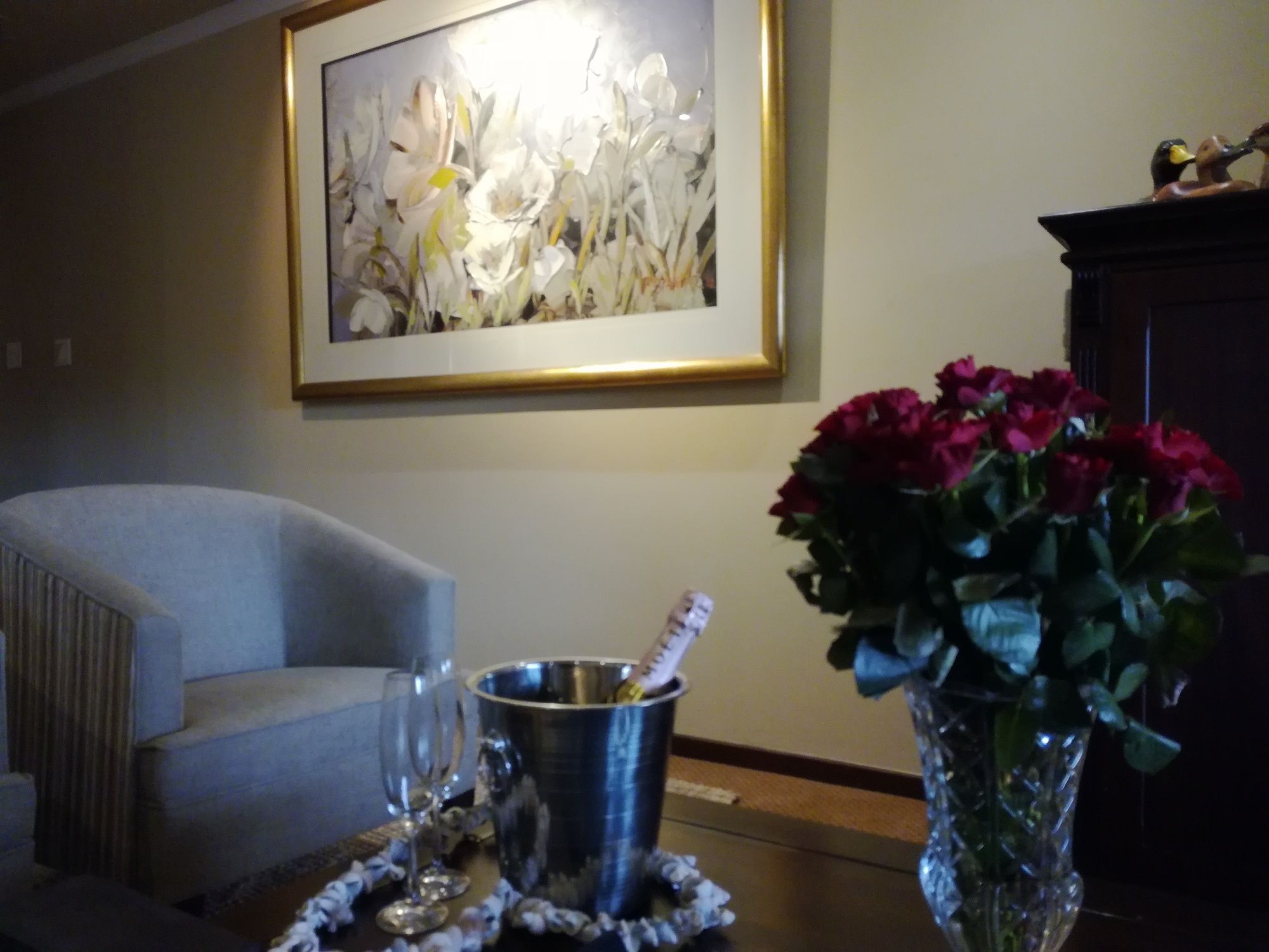 Shangri-La Manor Hoekwil Bagian luar foto